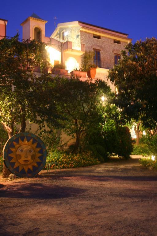 Hotel Del Sole Al Plebiscito 사프리 외부 사진