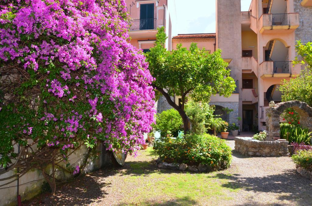 Hotel Del Sole Al Plebiscito 사프리 외부 사진