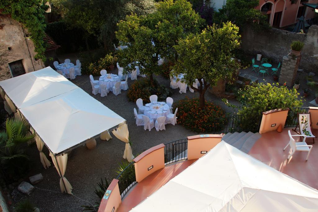 Hotel Del Sole Al Plebiscito 사프리 외부 사진