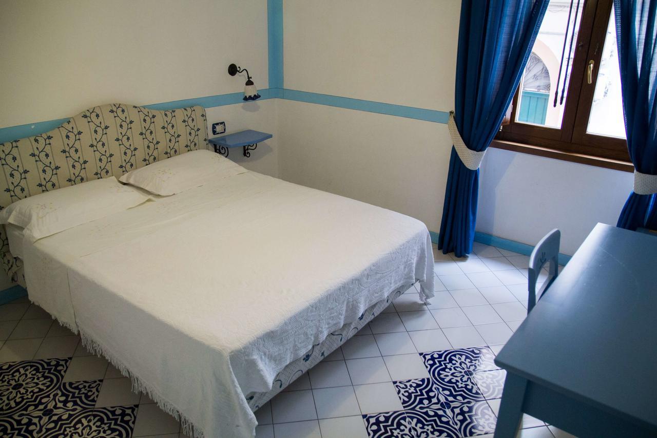 Hotel Del Sole Al Plebiscito 사프리 외부 사진