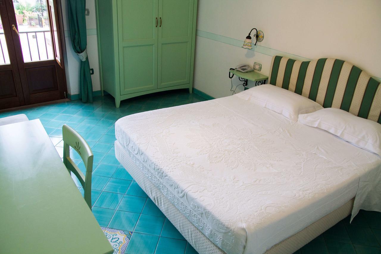 Hotel Del Sole Al Plebiscito 사프리 외부 사진