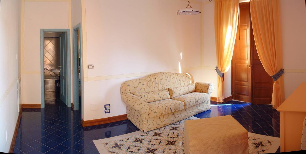 Hotel Del Sole Al Plebiscito 사프리 외부 사진