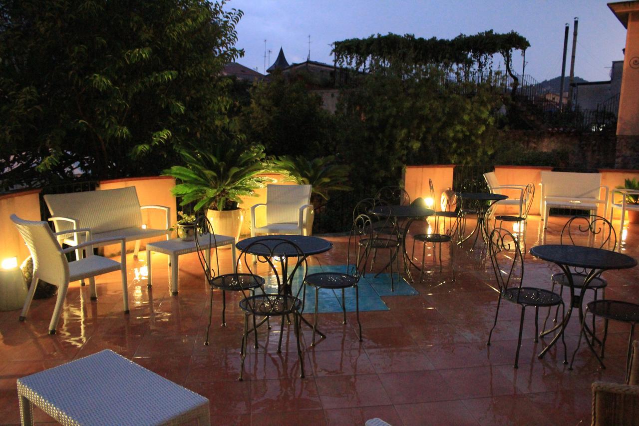Hotel Del Sole Al Plebiscito 사프리 외부 사진